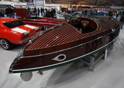 woodbacker_flyer_classic_boat_wooden_vehicle_show_mahogany–ouluhalli